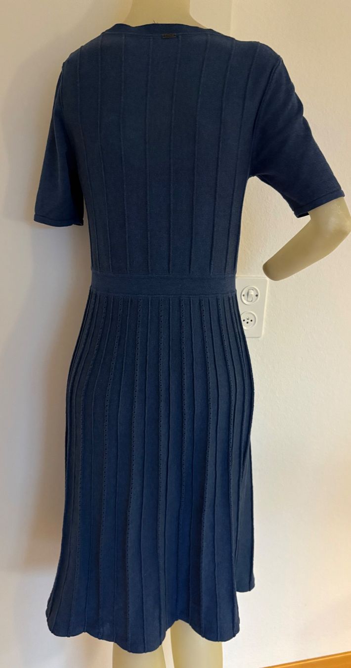 Nile Vestiti: NILE Strick Kleid grS(M) – Usato da Niederbipp venduto da fashionfuchs 4