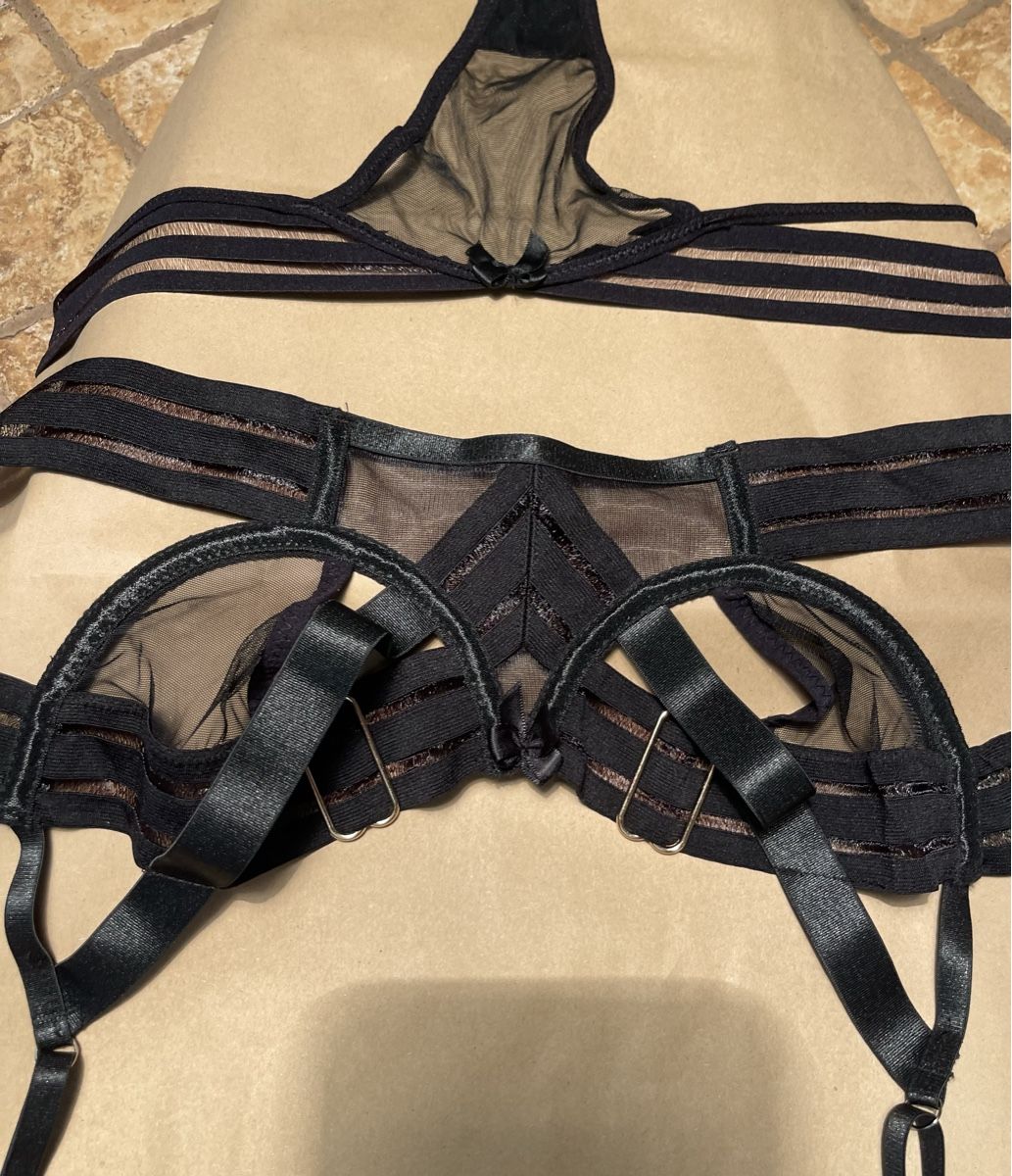 Altra biancheria intima: Completo intimo nero, trasparente e seducente. M/L-Nuovo! – Nuovo e nell'imballaggio originale da Locarno venduto da Fixed8 6