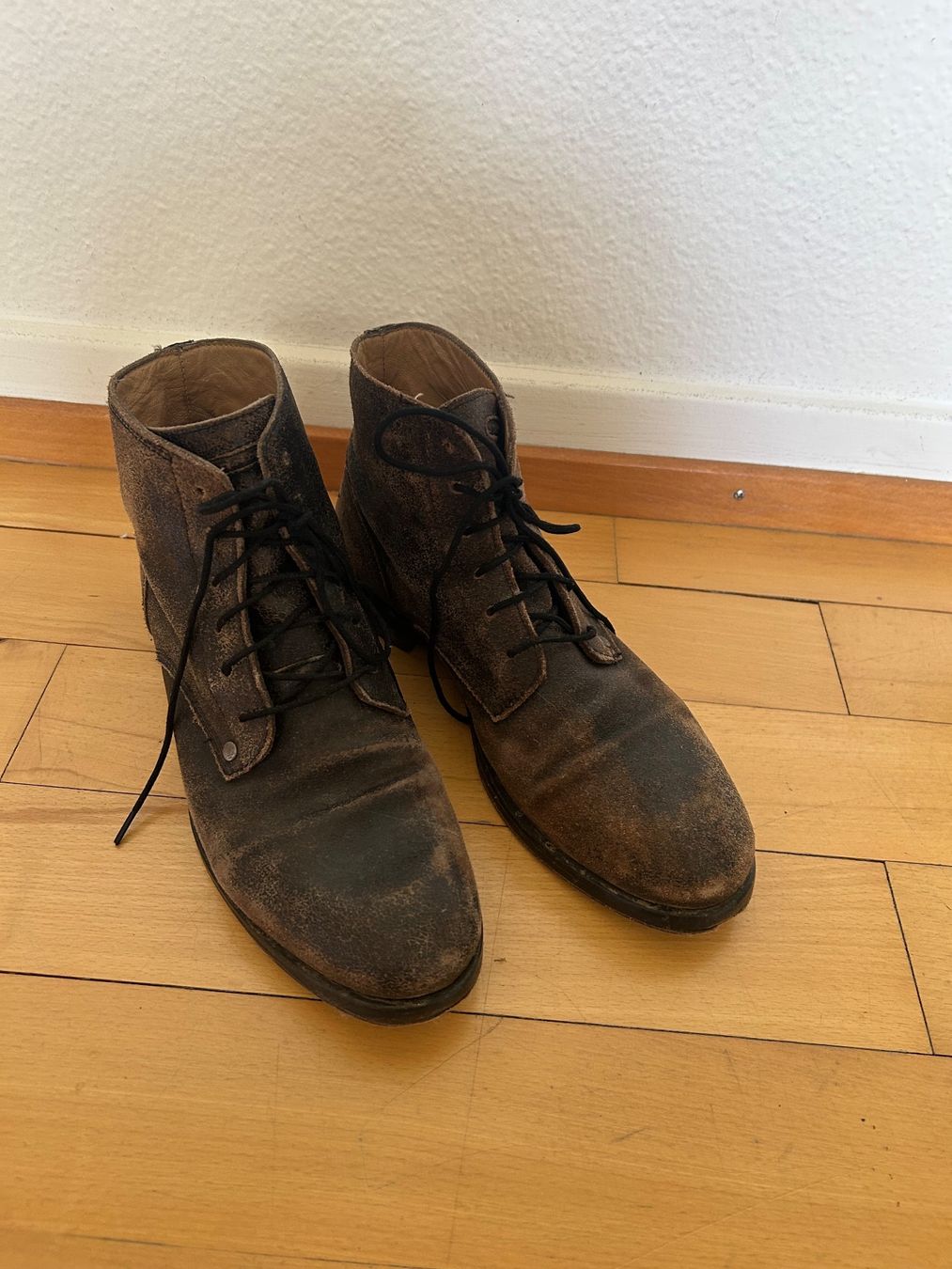 Diesel Scarpe da uomo: Schöne Stiefeletten Diesel Leder Gr. 41 – Usato da Rorschacherberg venduto da Svebe 6