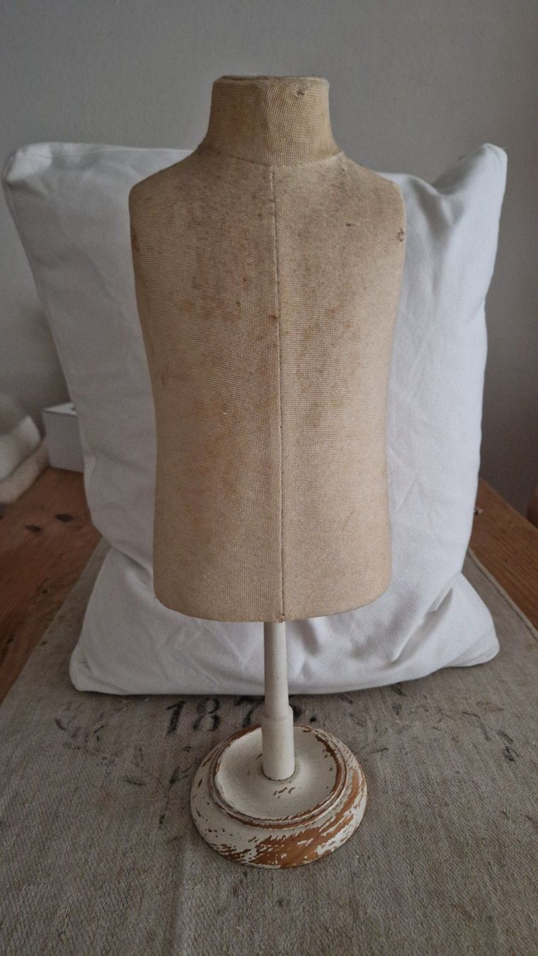 Sonstige Dekorationen & Accessoires: Hübsche kleine Schneiderpuppe / Büste Shabby – Gebraucht aus Rütihof von Teddy1985