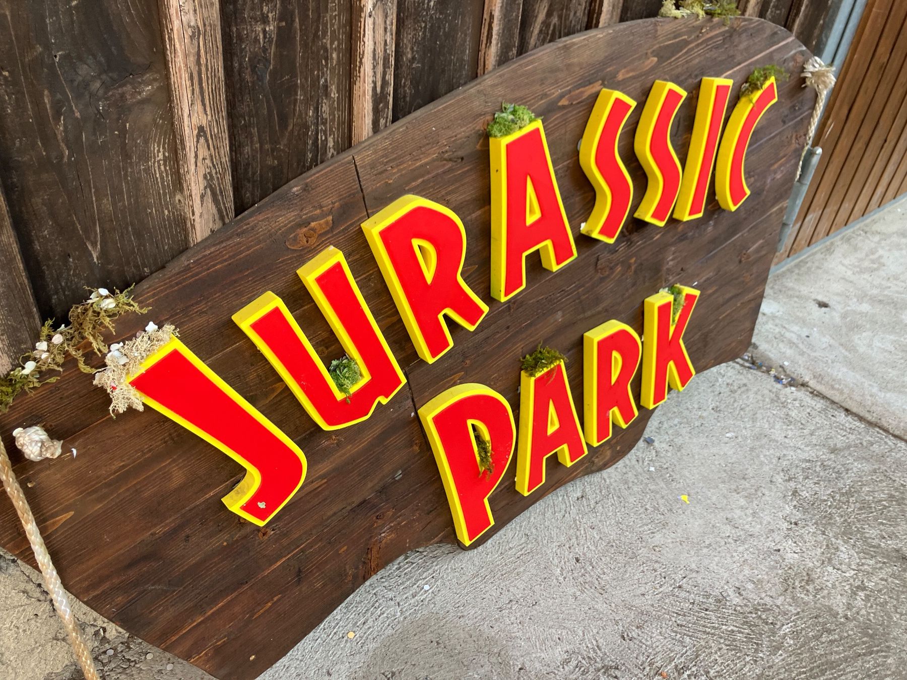 Insegne: Jurassic Park Schild – Usato da Oberuzwil venduto da offroader5 1