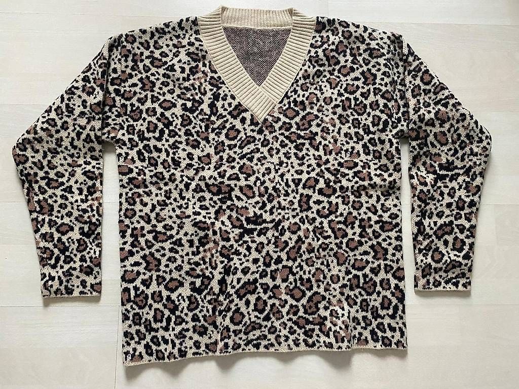Maglioni & Felpe: Leo-Pullover V-Ausschnitt, Gr.44, Neu! – Nuovo e nell'imballaggio originale da Seftigen venduto da Pascal33