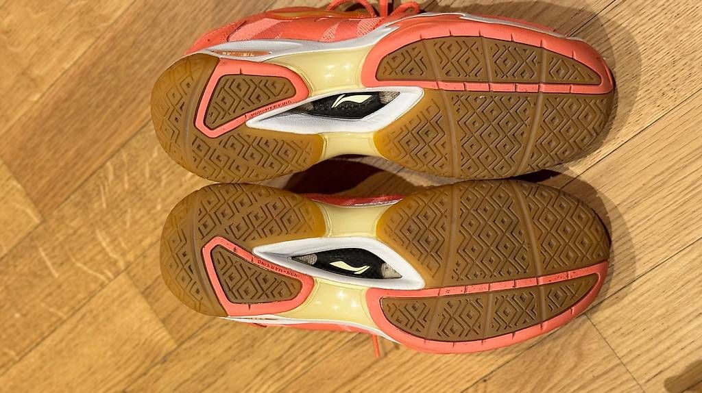 Scarpe da donna: Li-Ning Badmintonschuh Grösse 39 – Usato da Matten b. Interl venduto da atc_p2hb 4