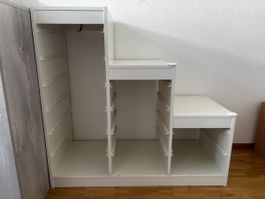 Trofast IKEA, étagère escalier blanche