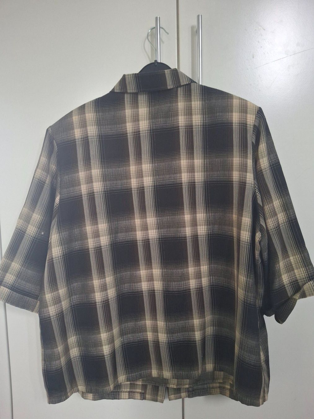 Lotti di vestiti: Bluse + Top im Karomuster, Gr. 44 – Nuovo (secondo la descrizione) da WALTERSWIL SO venduto da thb_ybm8 1