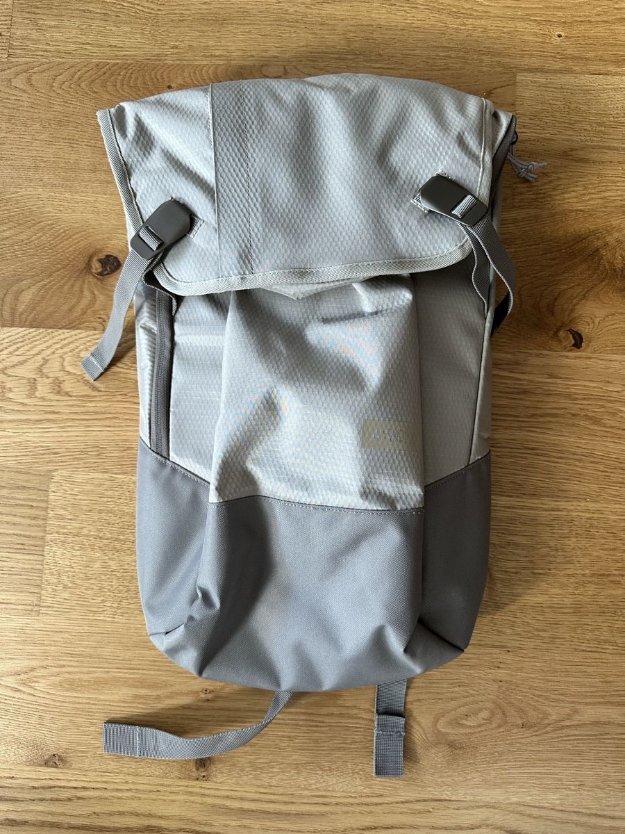 Aevor Zaini: Rucksack DAYPACK PROOF 18 l mit Laptop-Fach – Nuovo e nell'imballaggio originale da Urtenen-Schönbühl venduto da Nathalie_schori
