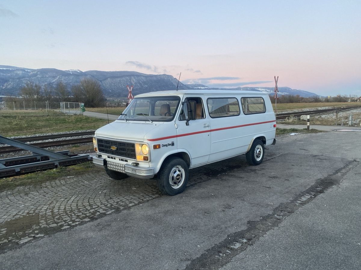 Chevrolet Autos: Chevy Van G30 – Gebraucht aus Arch von AirflowClassics