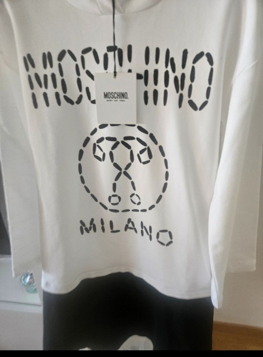 Moschino Vestiti & Gonne: kleid Moschino  – Nuovo e nell'imballaggio originale da Luzern venduto da Dan_8m79