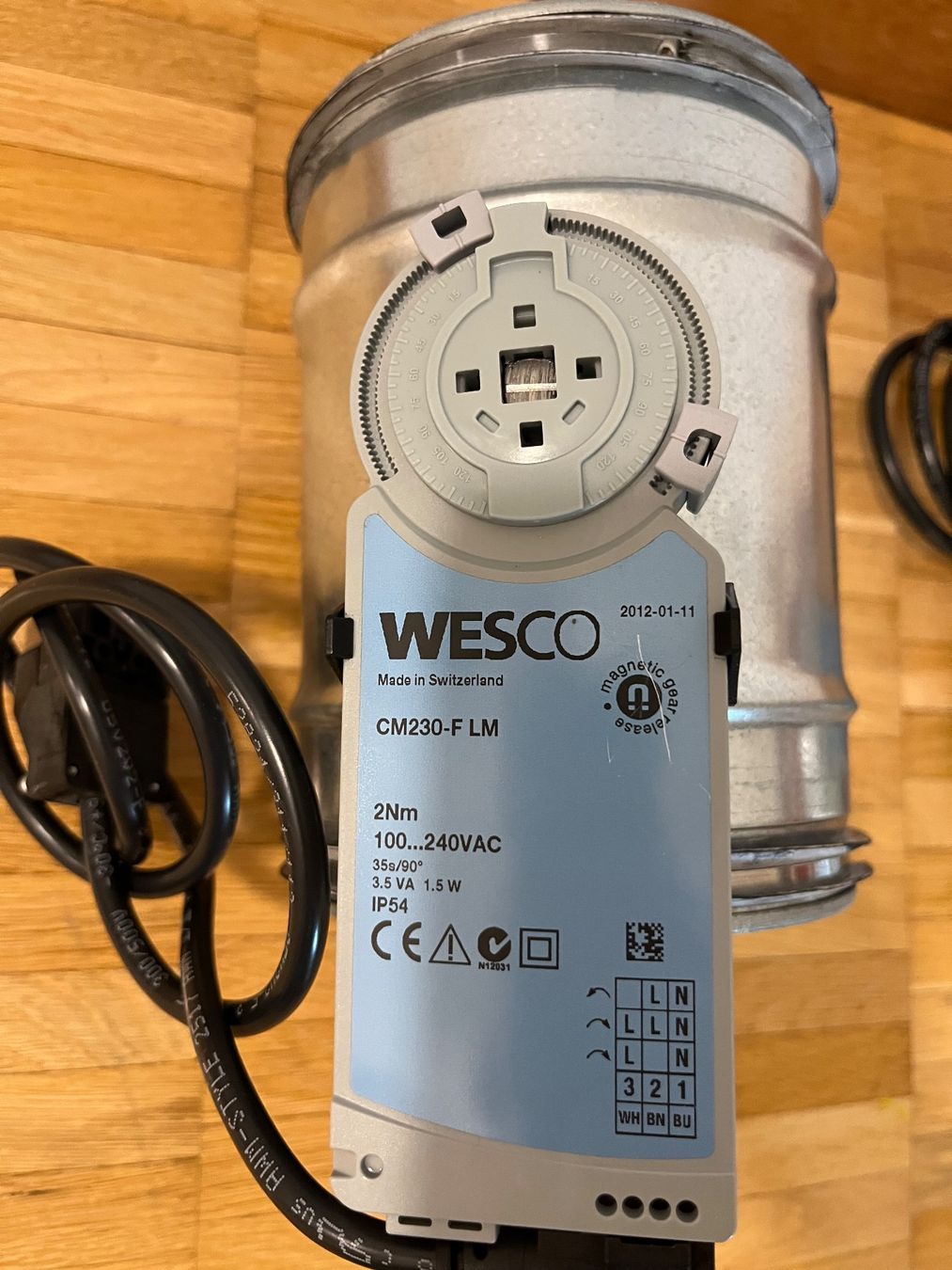 Wesco Cappe di aspirazione: 2x Elektrische Verschlusskappe. Dampfabzug – Usato da bern venduto da sanducci 6