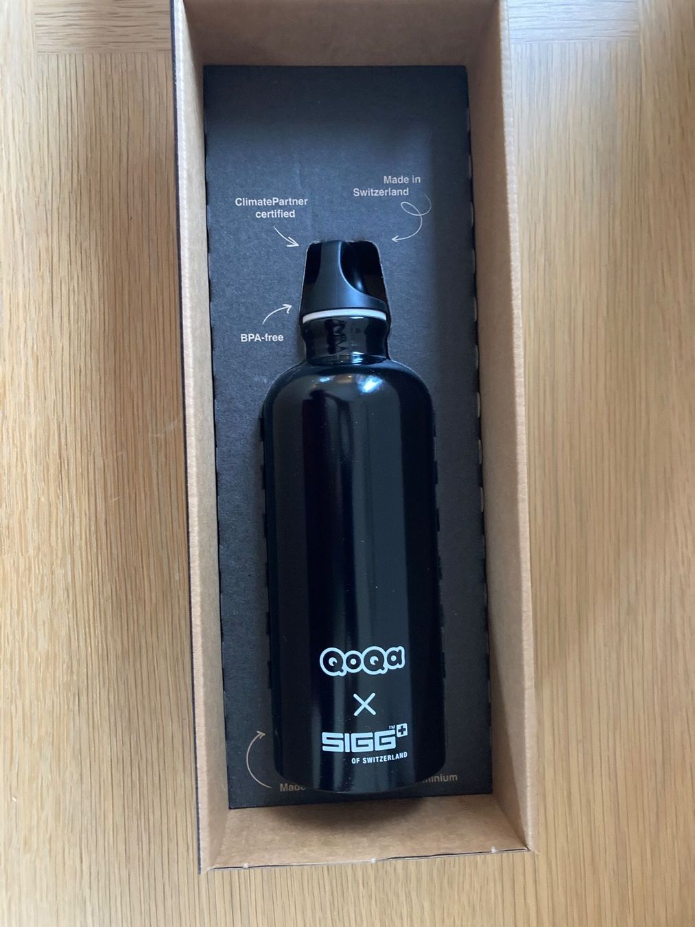 Sigg Borracce & Thermos: Bouteille SIGG x QoQa neuve – Nuovo e nell'imballaggio originale da Confignon venduto da Gd8 2