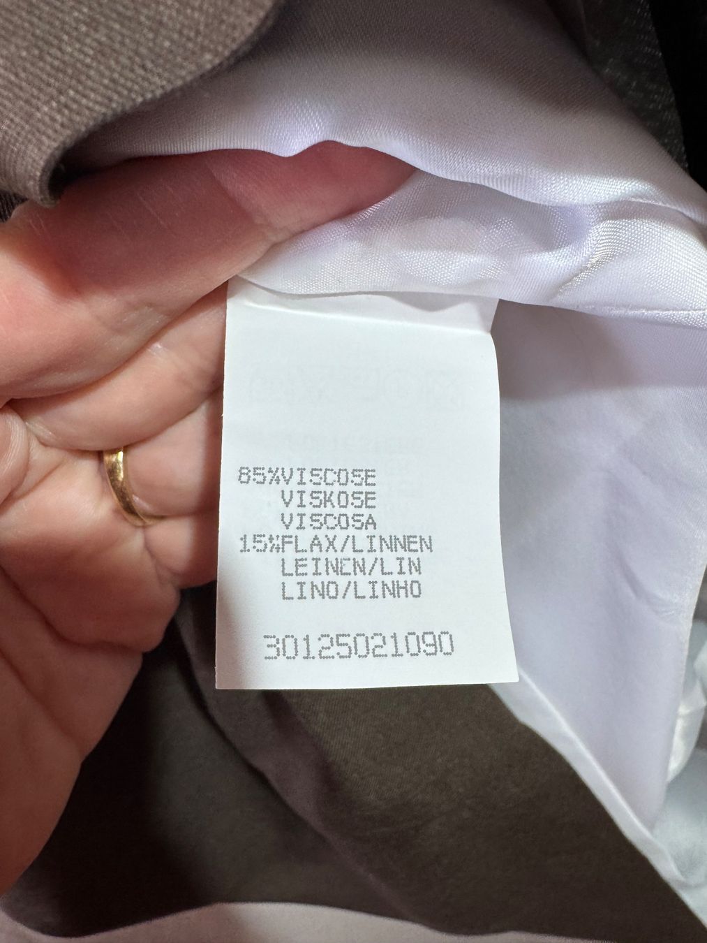 Vestiti: Schönes Etuikleid Gr 38 – Usato da Grosswangen venduto da SALE_SALE_SALE 3