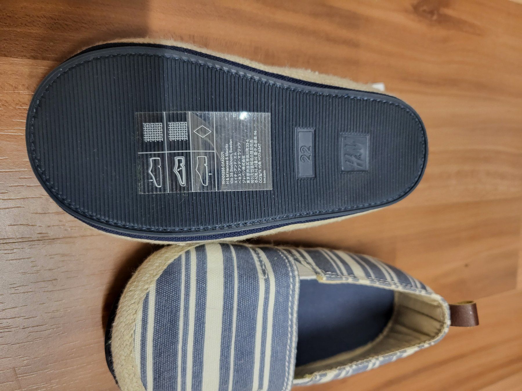 Scarpe per ragazzi: Stoffschuh /Hausschuh gr 22 B8 – Nuovo (secondo la descrizione) da Schwarzenburg venduto da Flamingo07 1