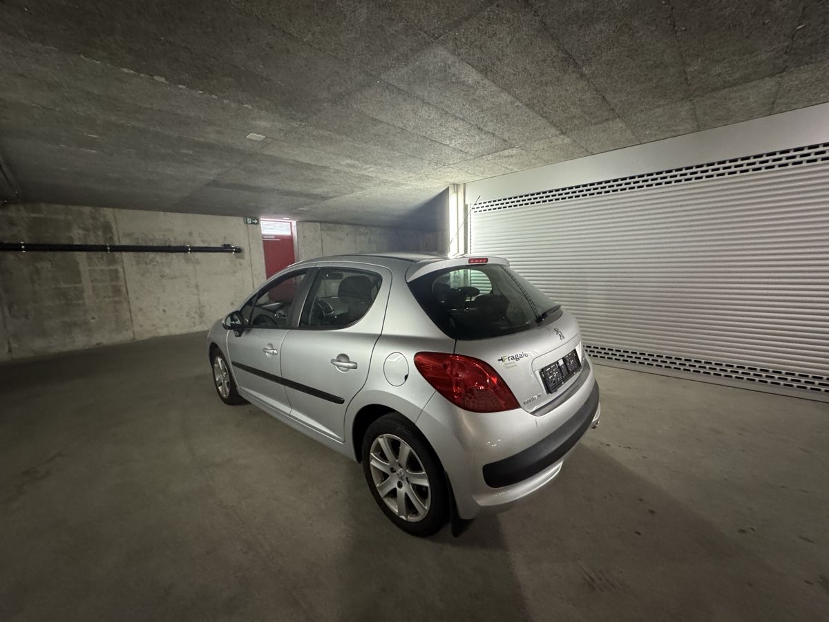 Peugeot Autos: Peugeot 207 – D'occasion à Bösingen par Rocky271288