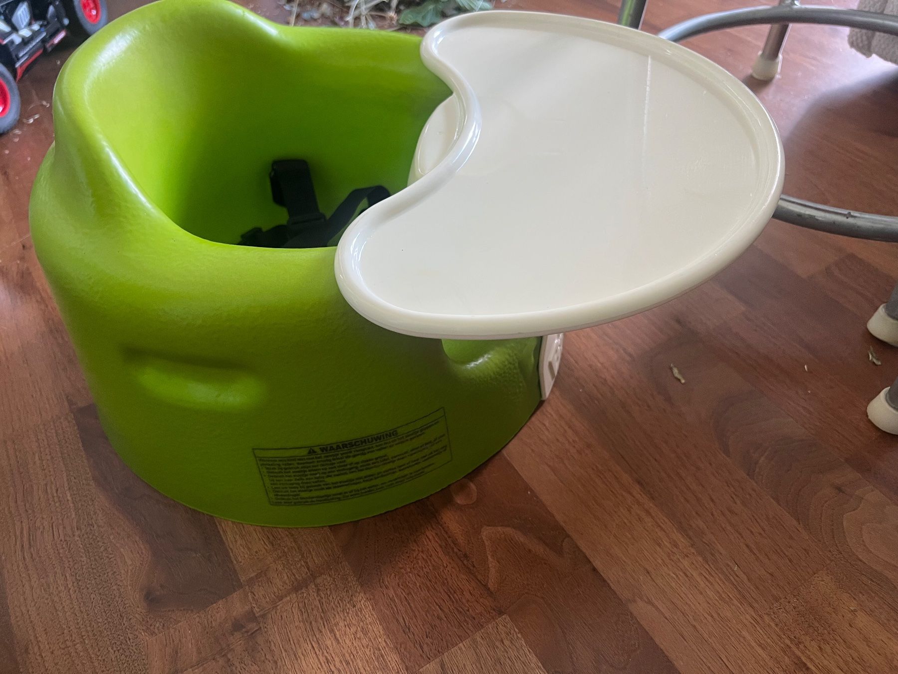 Hochstühle: Bumbo Babysitz mit Essbrett – Gebraucht aus Jona von Sariksa 1