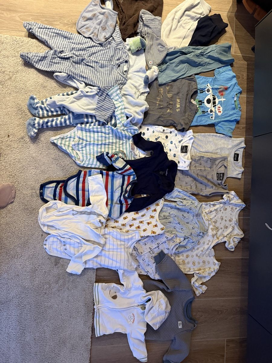 Lotti & Set di vestiti: Babykleider Set Junge 62/68 – Usato da Aarau venduto da Jhahn