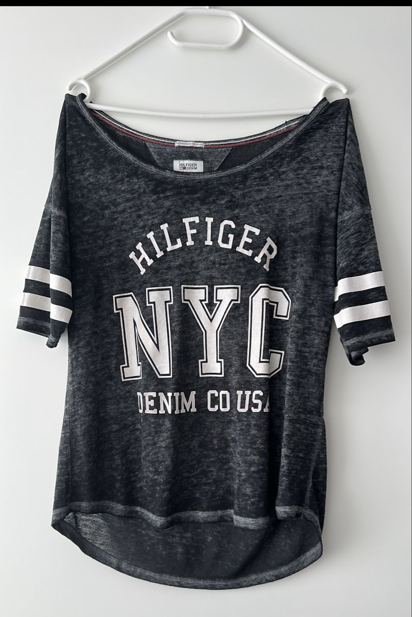 Tommy Hilfiger T-shirt: Hilfiger  Denim Shirt – Nuovo (secondo la descrizione) da Winterthur venduto da su_4assd
