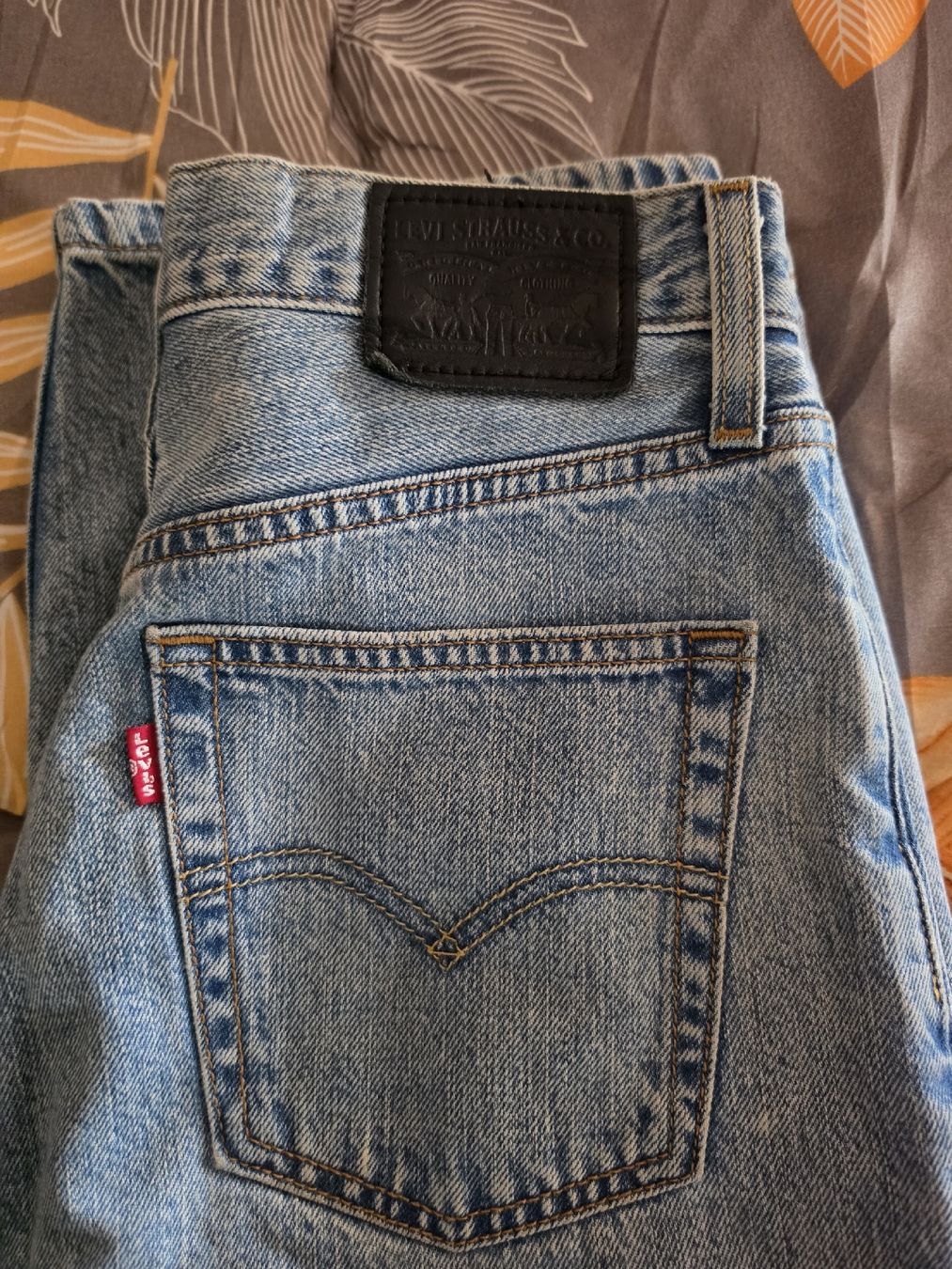 Levi's Jeans: lot de jeans Levi's  – Usato da Begnins venduto da dia_m6l2 8