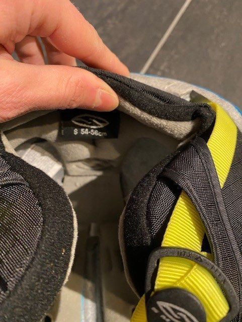 Caschi: Smith light ski helmet – Usato da Dallenwil venduto da ZD2019 1