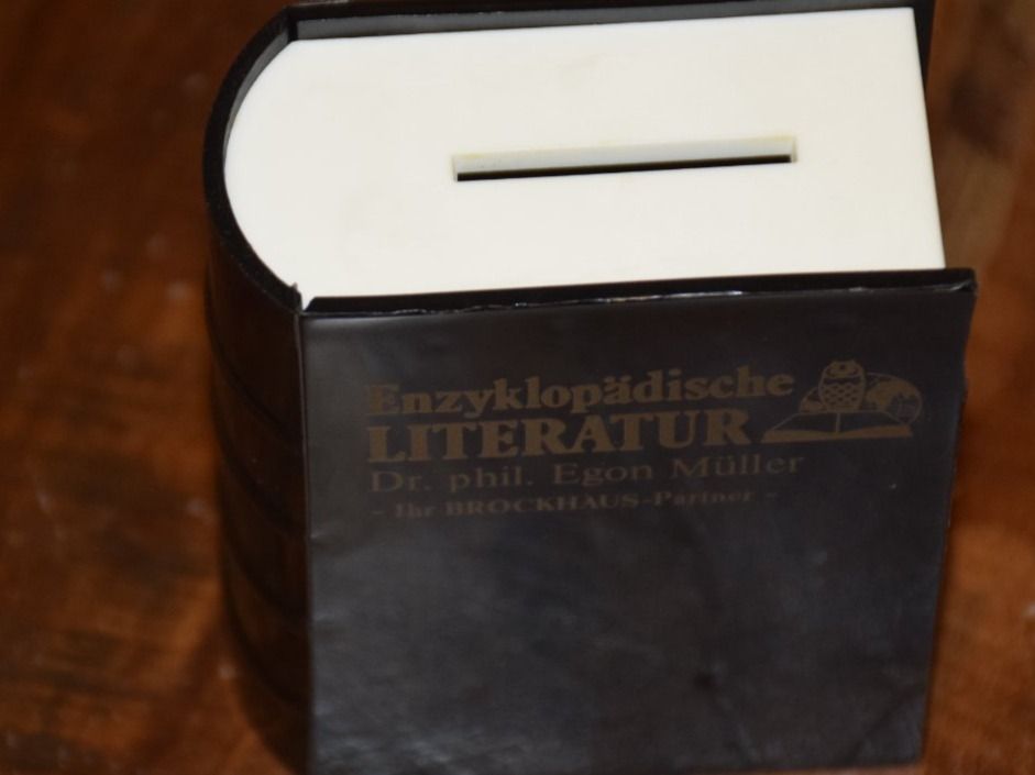 Spardosen: Kässeli "Enziklopädische Literatur" – Gebraucht aus Wetzikon ZH von Wetzicardo25 3