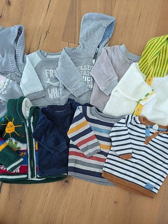 Baby Kleiderpaket Pullover und Jacken gemischt Grösse 62