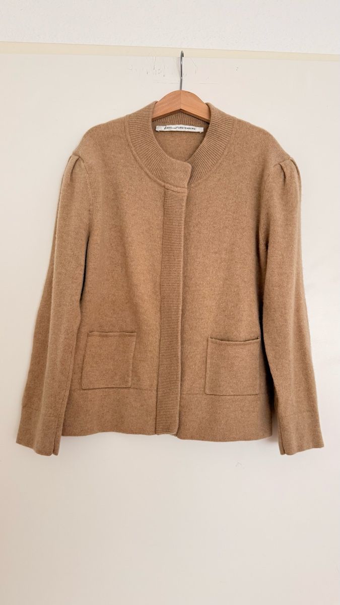 Diane von Furstenberg Cappotti: Diane von Furstenberg Strickjacke - beige, Größe S – Usato da Zollikerberg venduto da MK-13