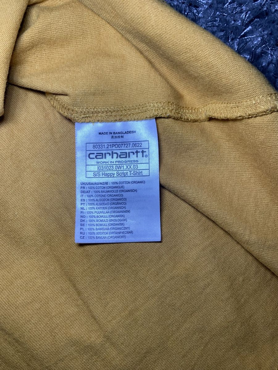 Carhartt T-shirt: Carhartt WIP Happy Script T-Shirt, size M – Nuovo (secondo la descrizione) da Brislach venduto da edu_t6pq 3