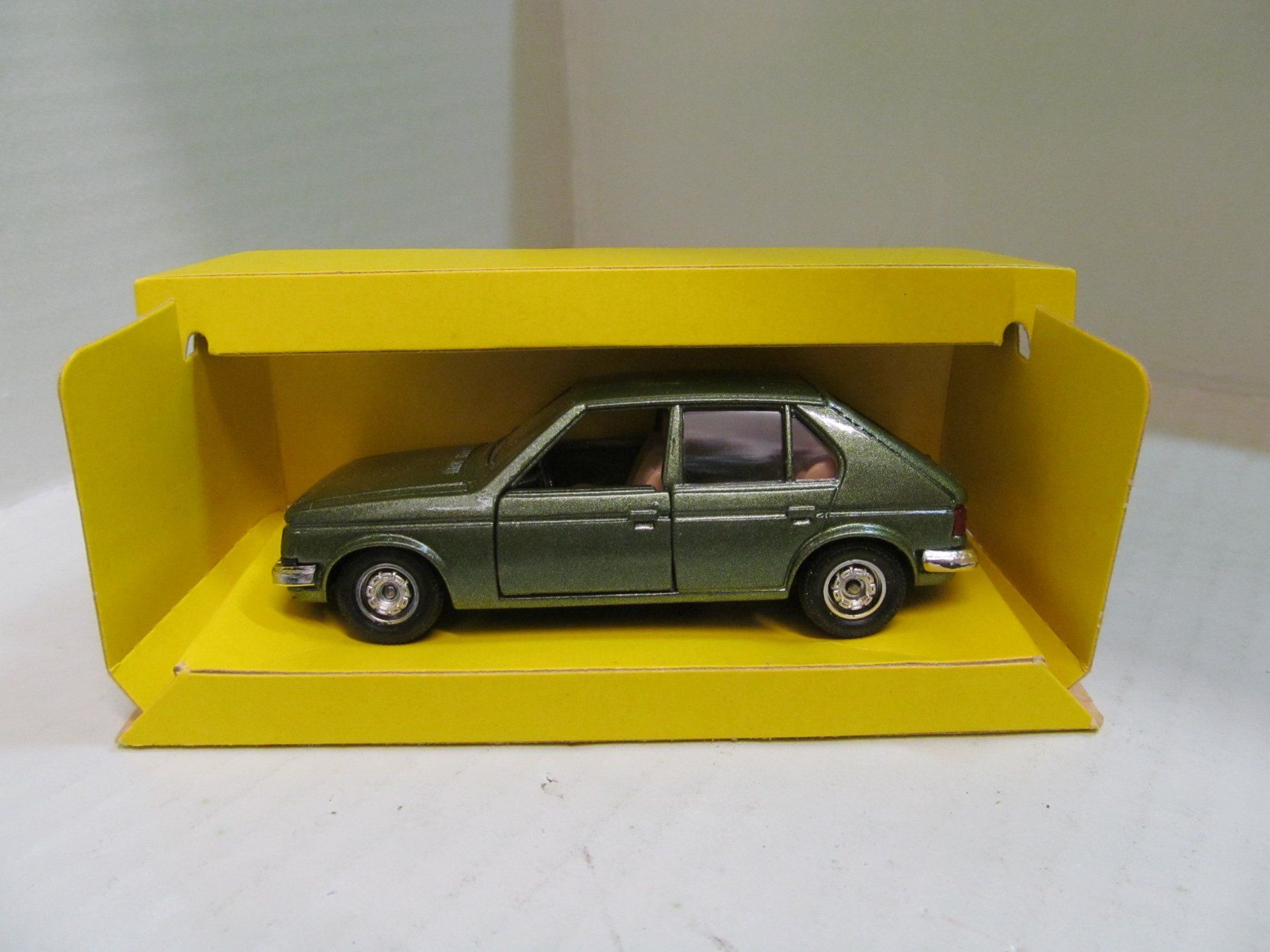 Simca Modellautos: SIMCA HORIZON  1:43  SOLIDO  FRANCE – Neu (gemäss Beschreibung) aus Grueningen von malamut56 4
