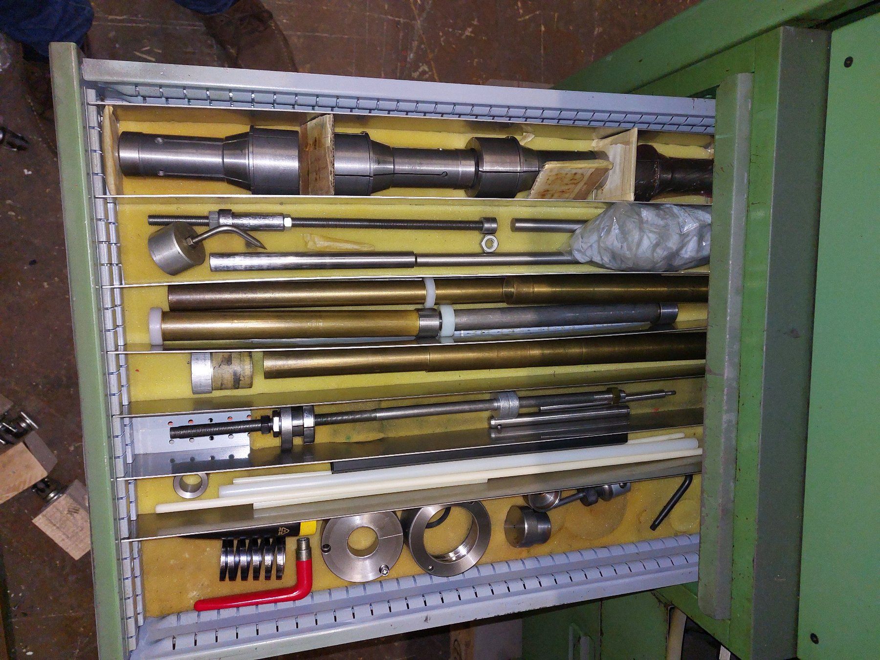 Tutte le macchine: Drehbank Simonet DPD 102 – Usato da Gersau venduto da jonen01 3
