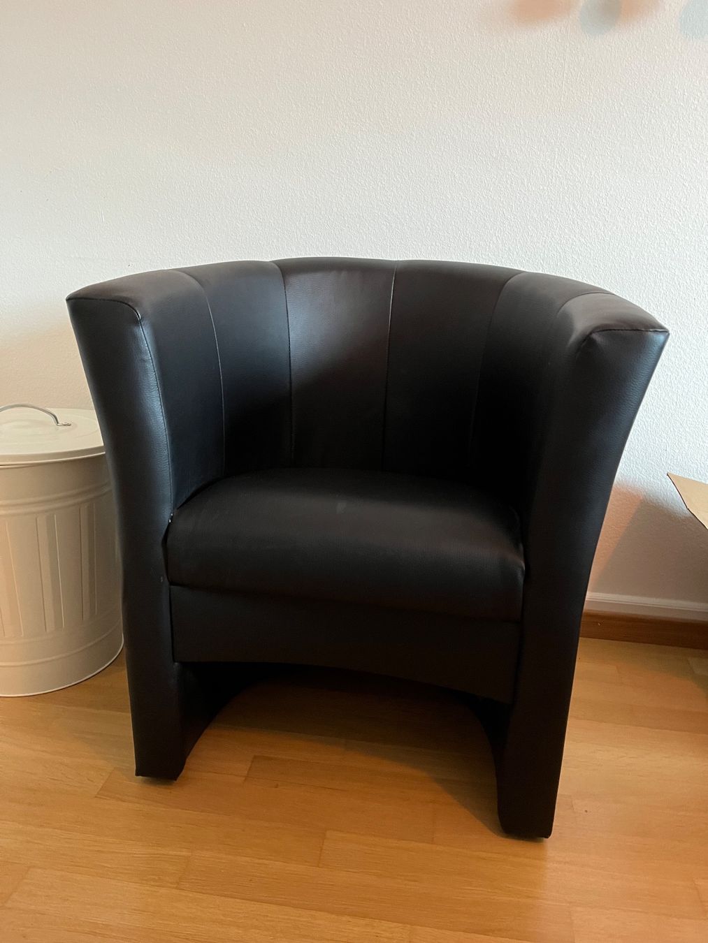 Poltrone: Schwarzer Sessel in Lederoptik – Usato da Zürich venduto da aep_8mvj 1