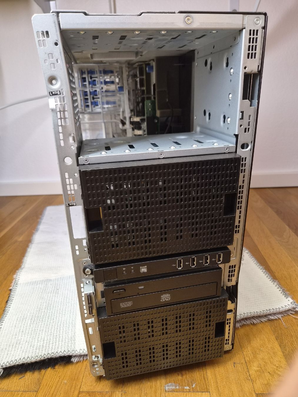 Hewlett Packard Server: HP ProLiant ML350p Gen8 Server Motherboard – Usato da SCHAFFHAUSEN venduto da Atami99 6
