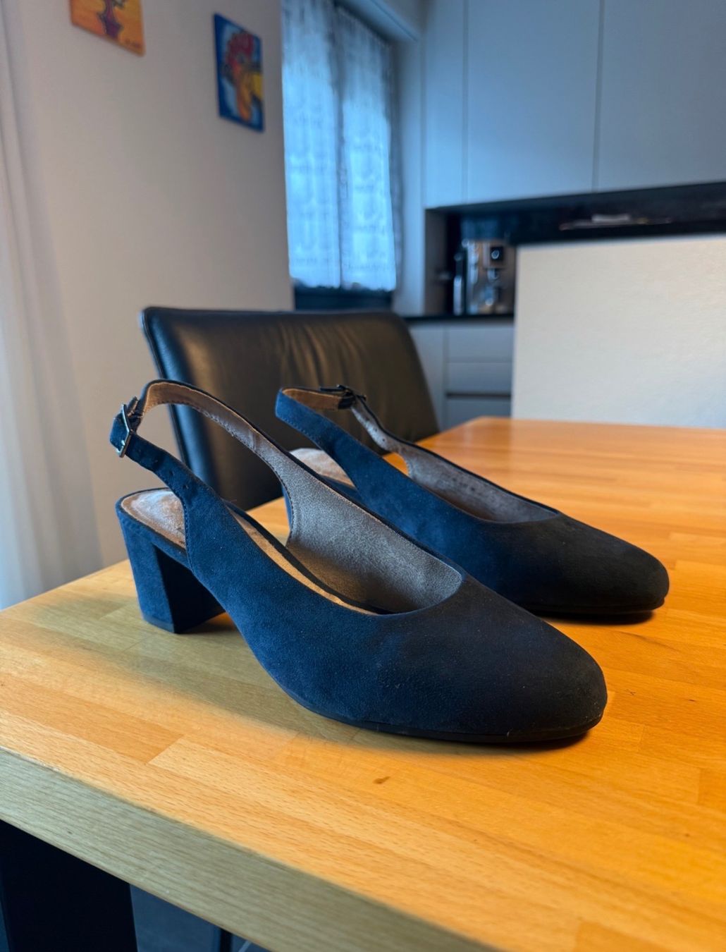 Jana Scarpe da donna: DÉCOLLETÉ IN CAMOSCIO BLU - 6 CM – Usato da Losone venduto da AriCol1512
