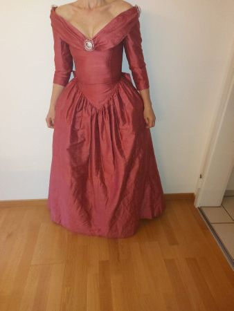 Hochzeit / Ball SeideKleid (+ mehr)