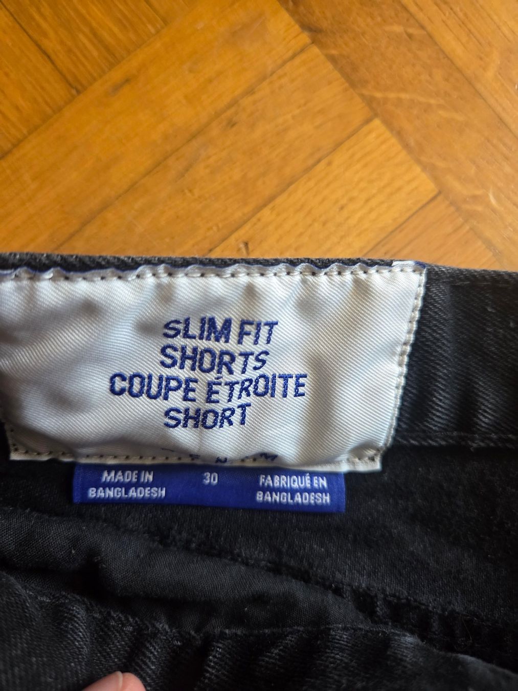 Lotti di vestiti: Hemd Gr S und Jeans-Shorts Gr. 30 – Usato da Basel venduto da grandfamily 3