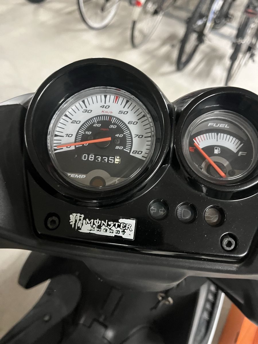 Yamaha Scooter: Yamaha YQ 50 Cc  – Difettoso da Biel/Bienne venduto da dhi_l89g 5