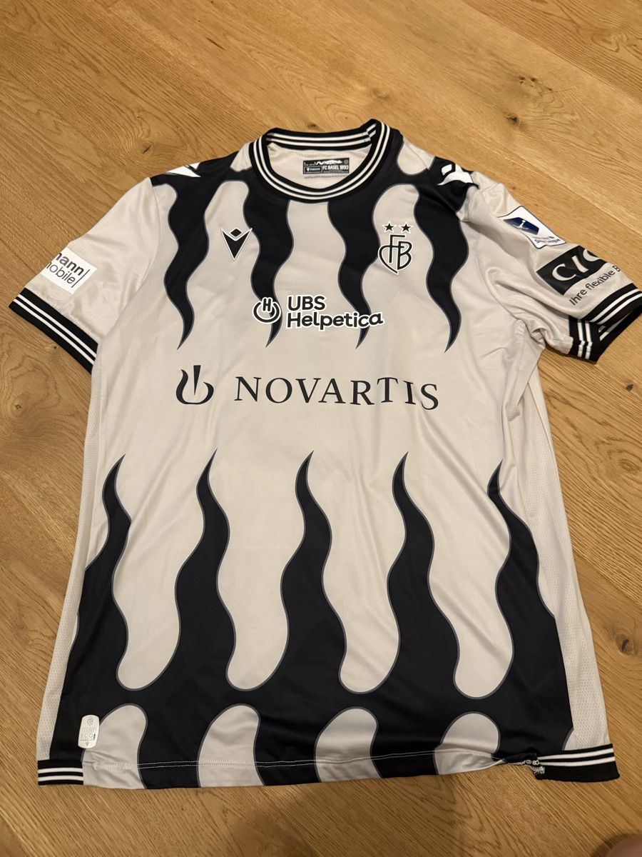 Canottiere & Pantaloni: FC Basel Shaqiri Trikot – Nuovo (secondo la descrizione) da Wängi venduto da Hami22 1