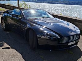 Aston Martin V8 Vantage Roadster