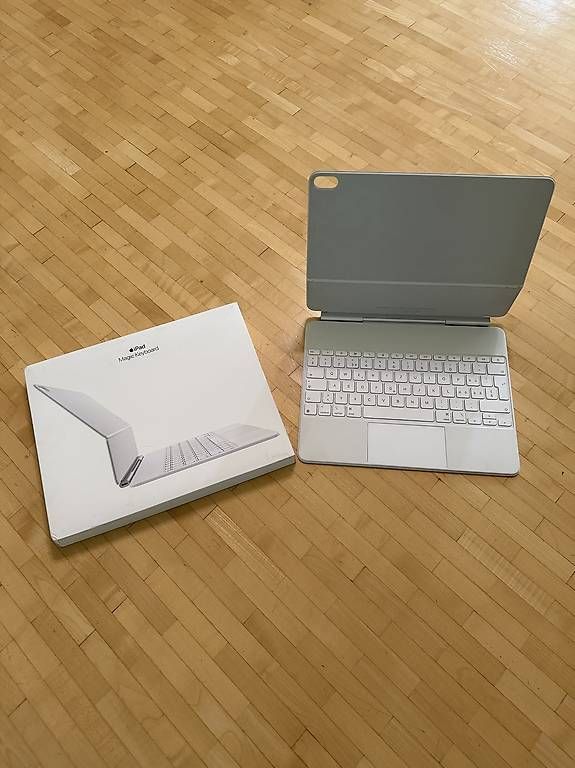Claviers: original Apple iPad Magic Keyboard 13" Model A3340 – D'occasion à Scherzingen par polini42