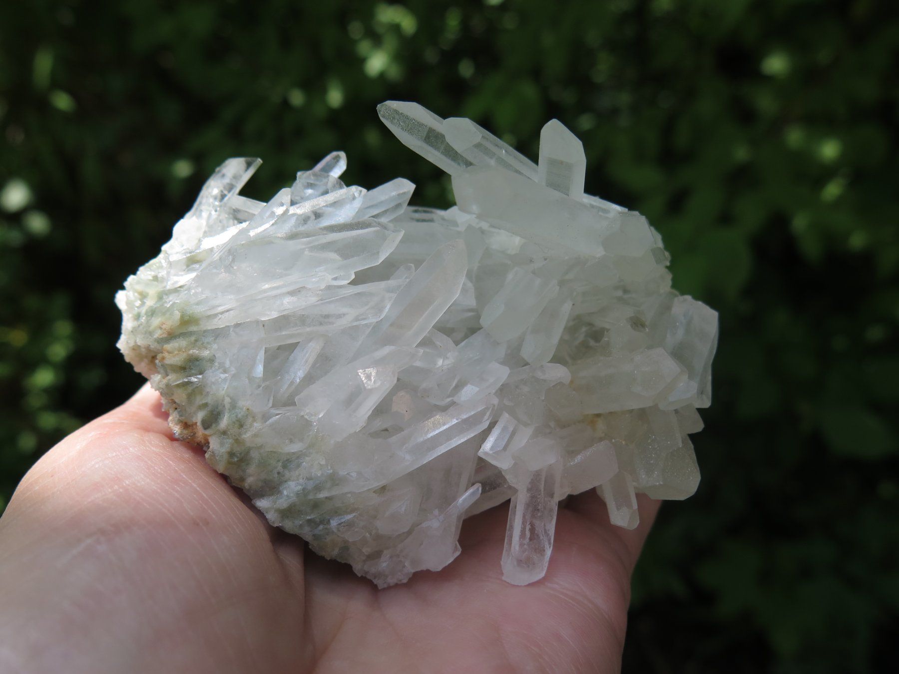 Mineralien & Heilsteine: Bergkristall von Bulgarien – Gebraucht aus Schaffhausen von Yamakana51L8736OQ8