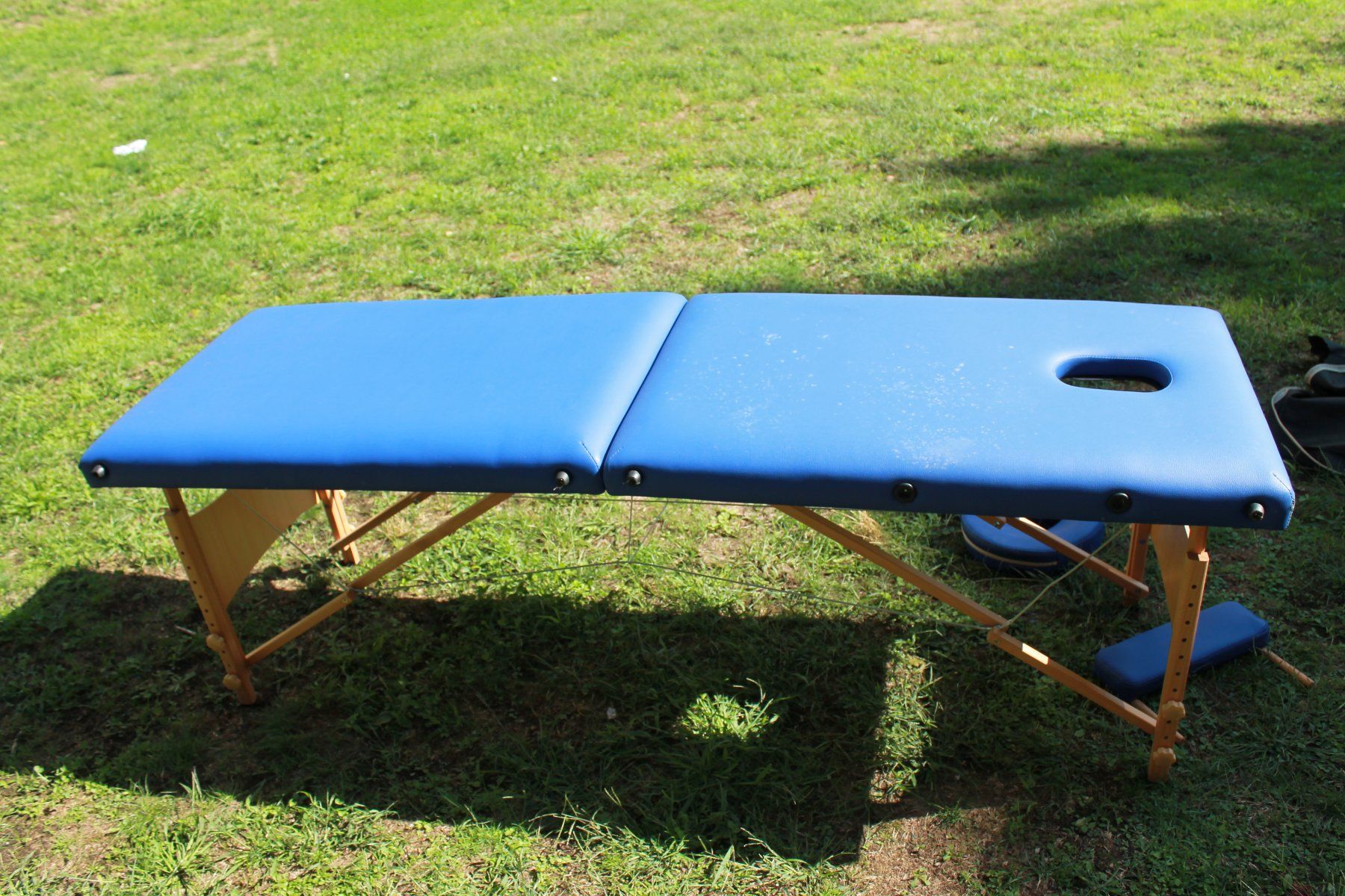 Dispositivi per massaggi: MassageTisch - auch Klappbarr – Nuovo (secondo la descrizione) da Ebikon venduto da nic_5htr 1