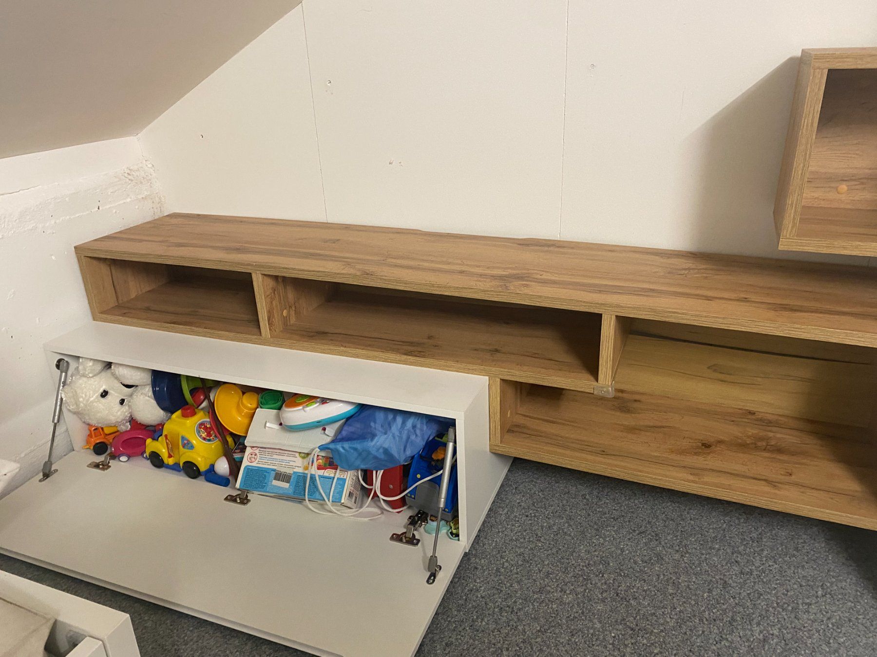 Schränke: Möbelset – Gebraucht aus St. Gallen von art_pn78 7