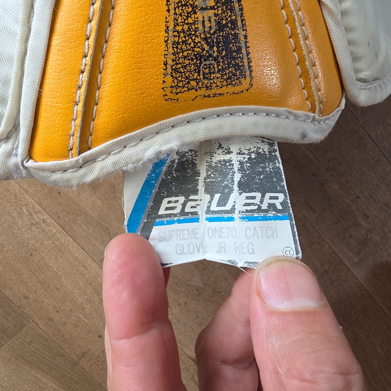 Bauer Guanti: Hockes Fanghand Bauer – Usato da Luzern venduto da Cado12 2