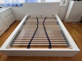 IKEA Bett Malm 90x200 weiss mit Lattenrost