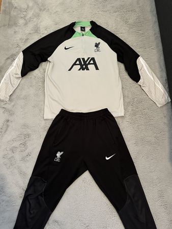 Liverpool Trainingsanzug, Nike, Grösse L-XL , Top Zustand!