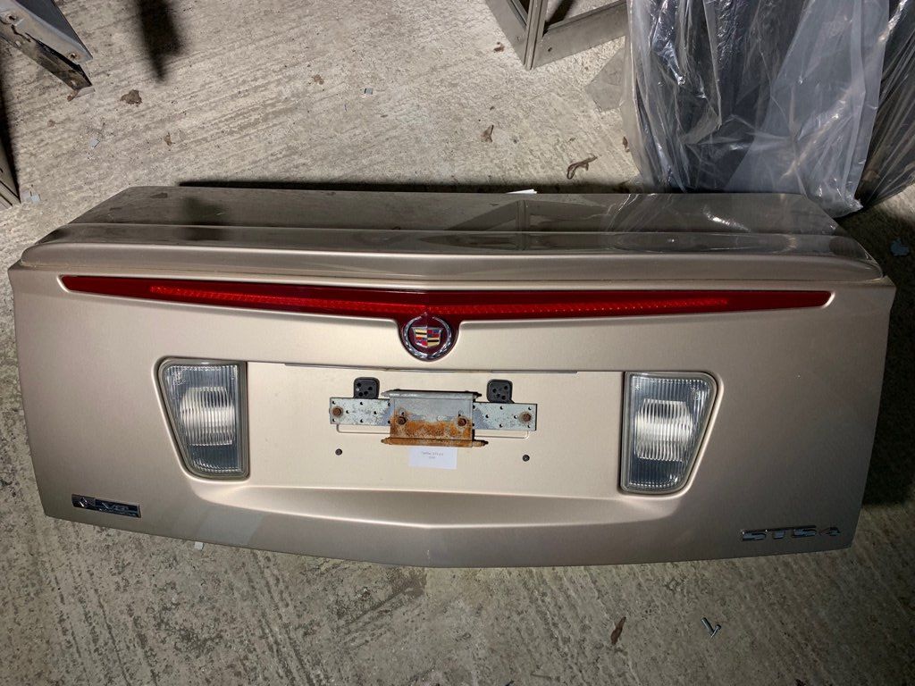Cadillac Alle Autoersatzteile: Kofferraumdeckel Cadillac STS 05-10 – Gebraucht aus Stetten AG von klappag