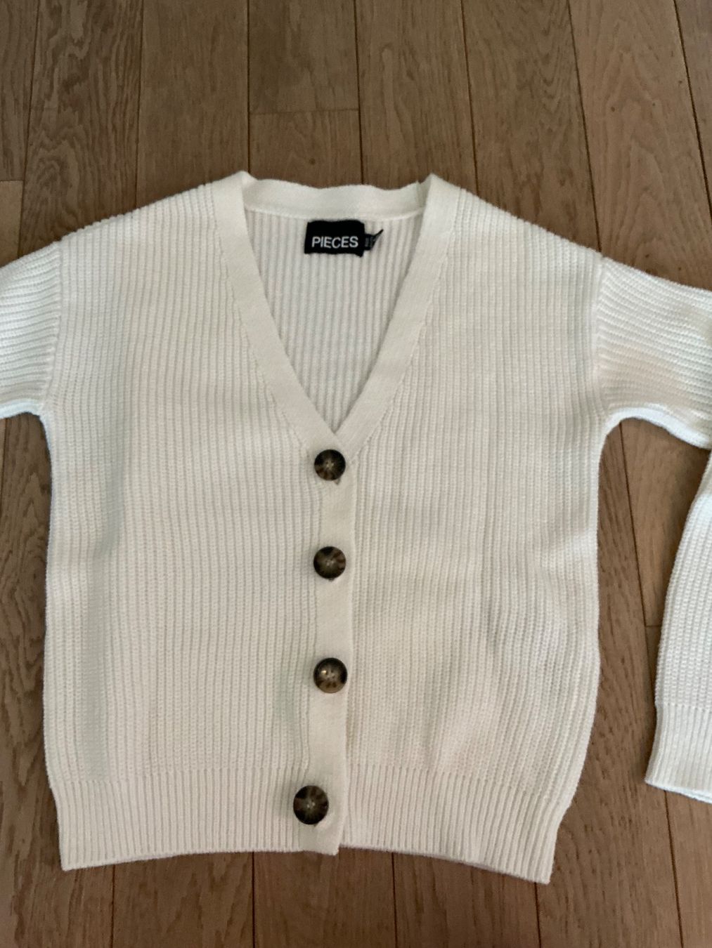 Pieces Giacche: Strickjacke Gr. XS Pieces – Nuovo (secondo la descrizione) da Wiesendangen venduto da gefion99 1