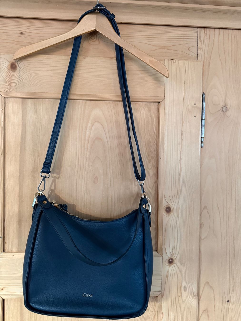 Gabor Borse da donna: Gabor Ledertasche, dunkelblau – Usato da Uttigen venduto da Telemark72 1