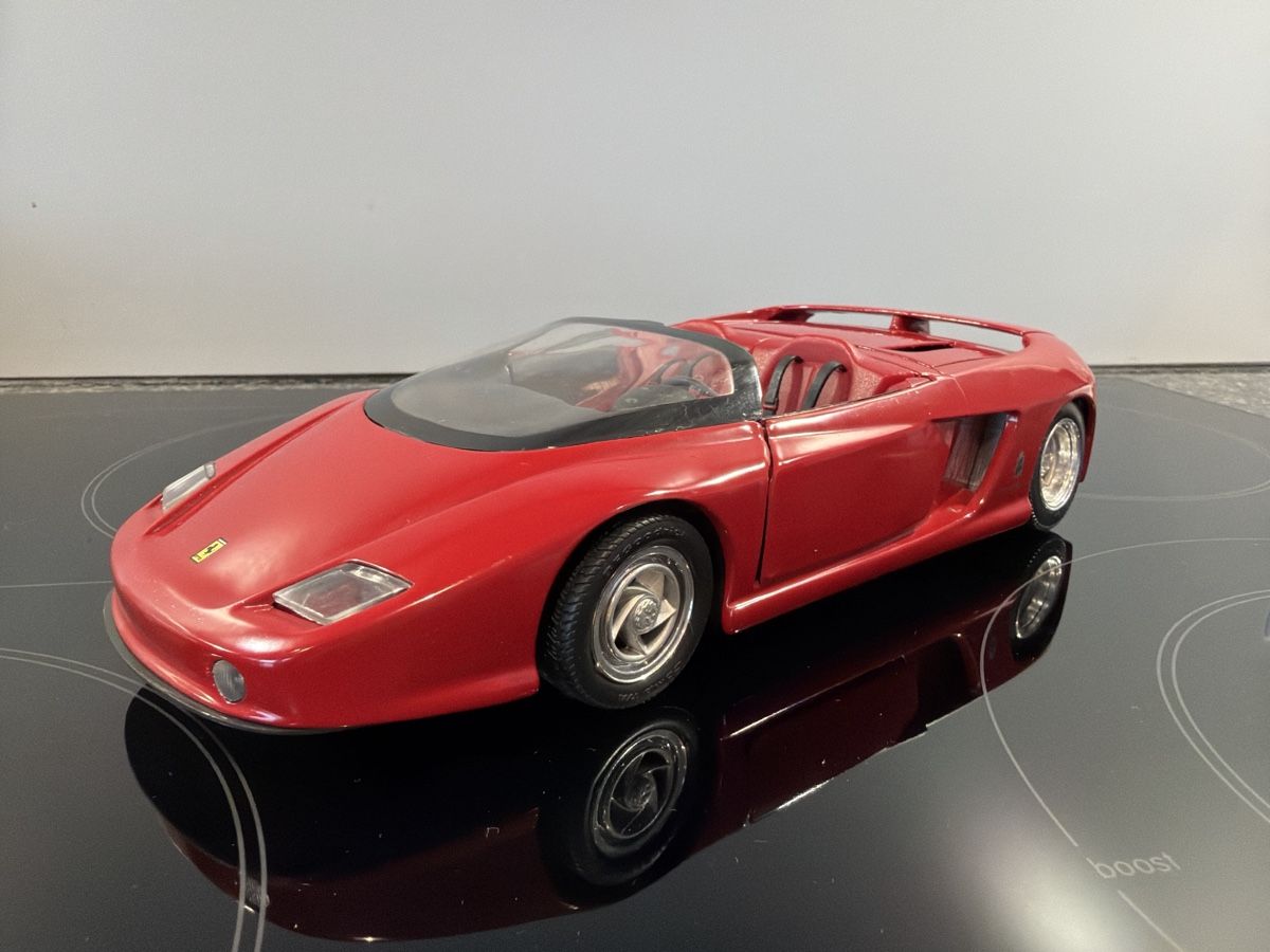 Revell Modellini d'auto: Ferrari Mythos - 1/18 - Revell – Usato da Wolfwil venduto da Rolex1