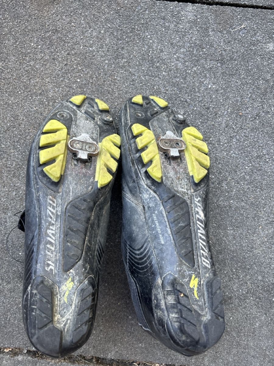 Specialized Herrenschuhe: MTB Schuh Spezialized – Gebraucht aus Oberkirch LU von Sure19 1