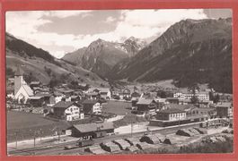 Klosters Platz mit Bahnhof RhB - 1940