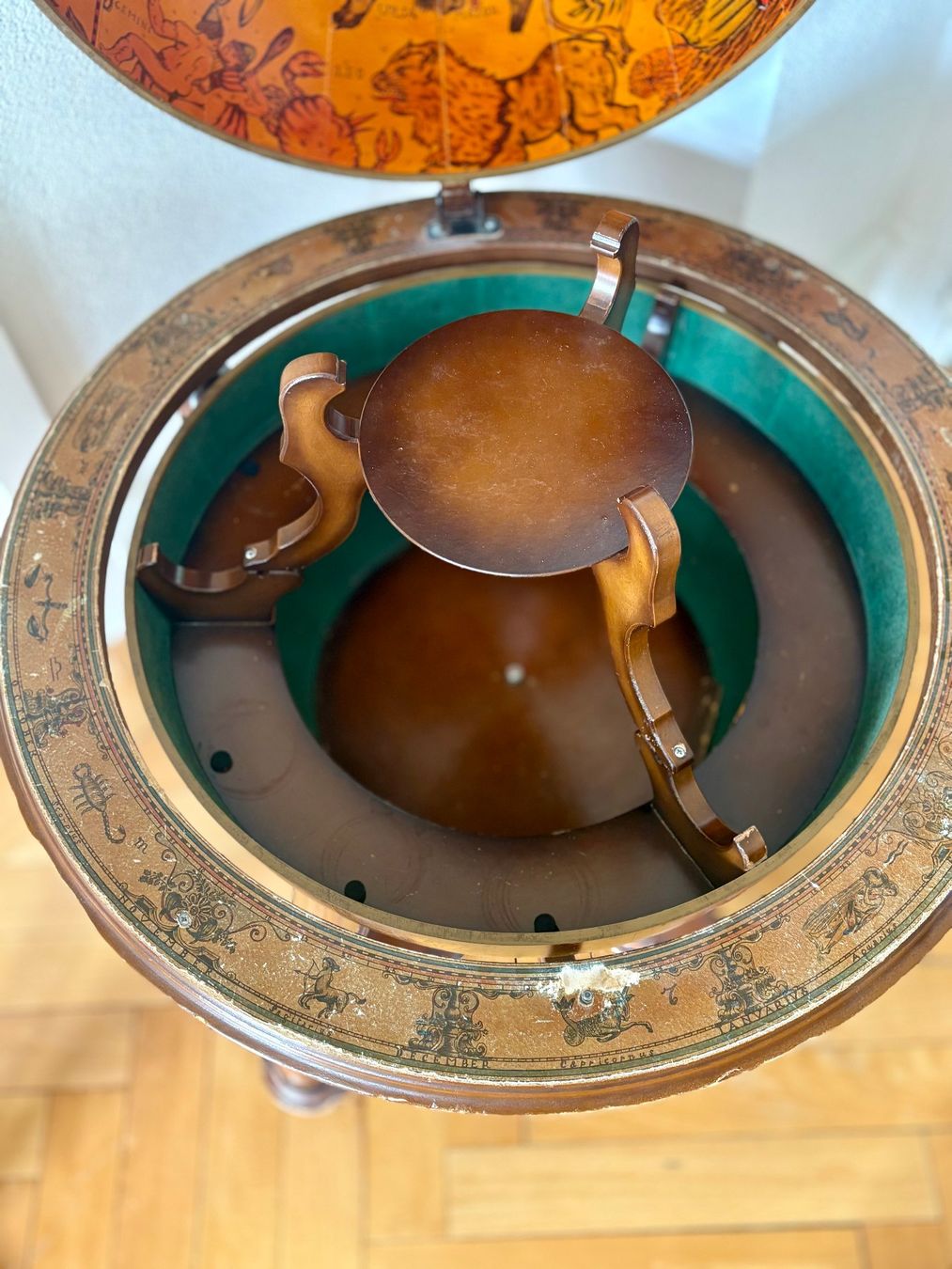 Autres décorations & accessoires: Magnifique globe-bar vintage – D'occasion à Fribourg par s_borgo 2
